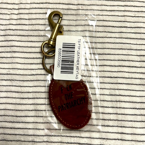 Taylor Swift All Too Well F*ck the Patriarchy Keychain - Picture 3 of 3